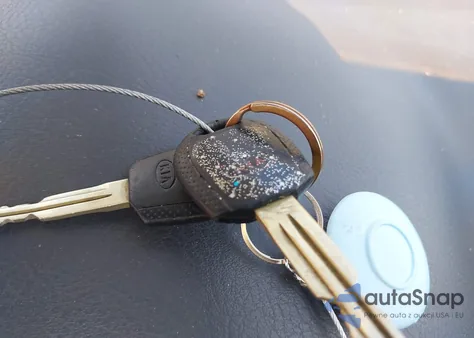 2003 Kia Sorento from USA, damaged, VIN KNDJC33035079185